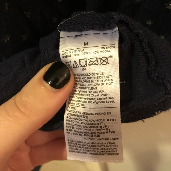 ⛔️SOLD⛔️ GAP 💙 “Favorite Tee” T-shirt - Picture 4 of 12